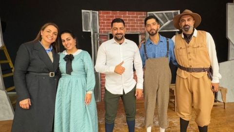 نجاح غير مسبوق للعرض المسرحي انا عبقري لطلاب الحكيم في كفر قرع.jpg