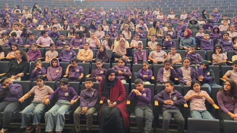 نجاح كبير لِبَيع بضايع الحَكايا الشعبية في القصر الثقافي القرعاوي.jpg